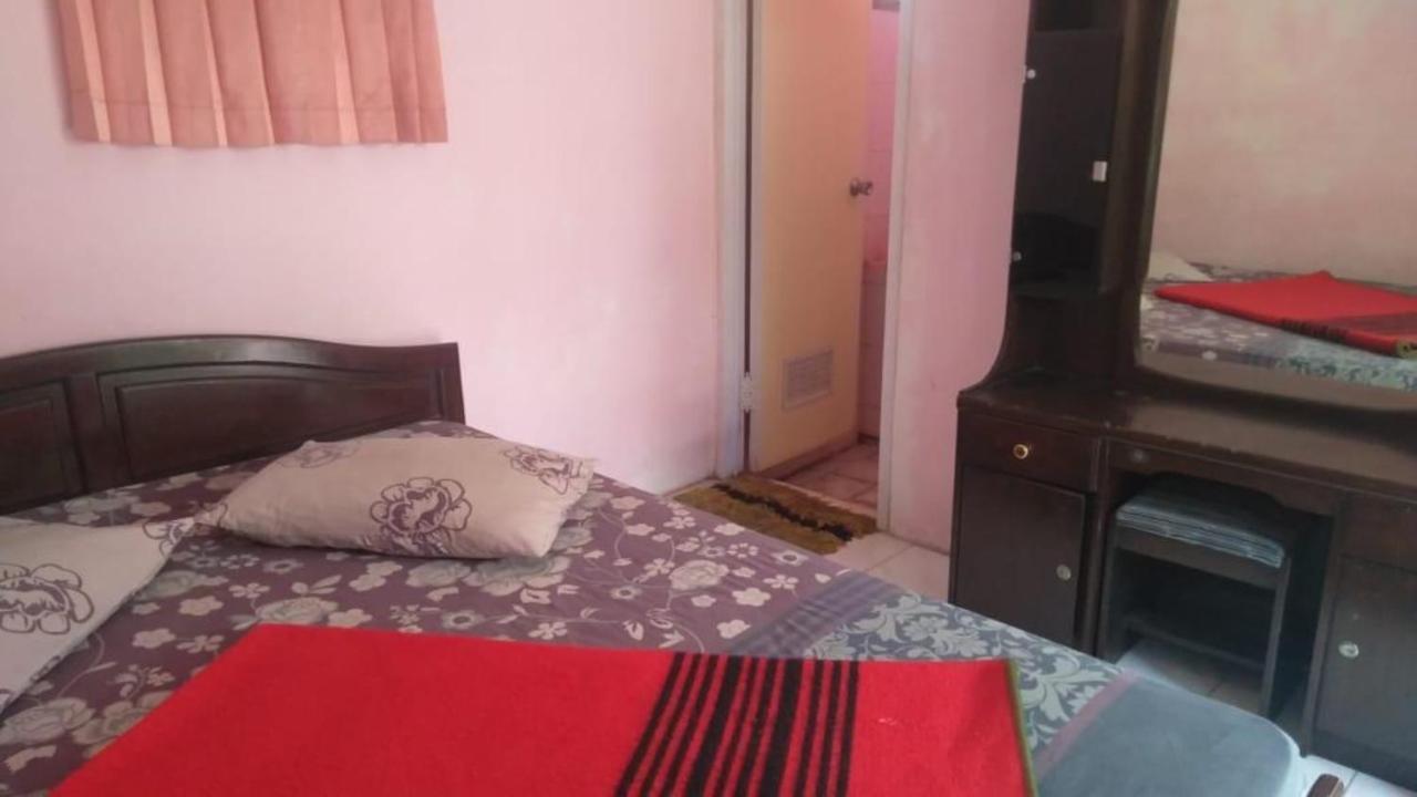Villa Trijaya Batu  Buitenkant foto