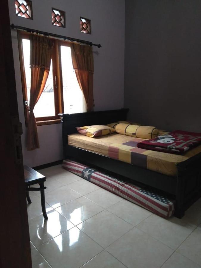 Villa Trijaya Batu  Buitenkant foto